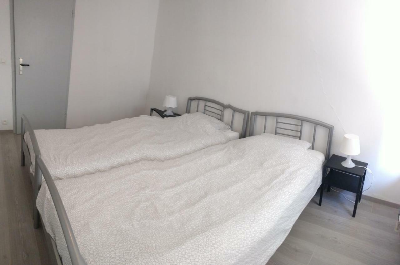 Wenduine Op Zeedijk Apartment Bagian luar foto